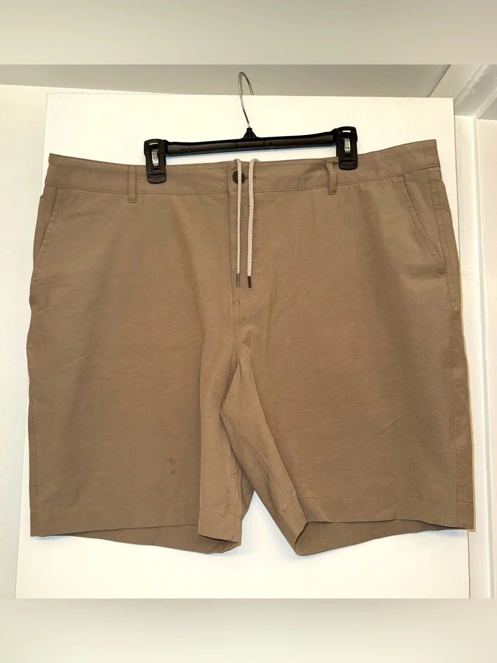 Faherty All Day Khaki Casual Drawstring Shorts, size 40